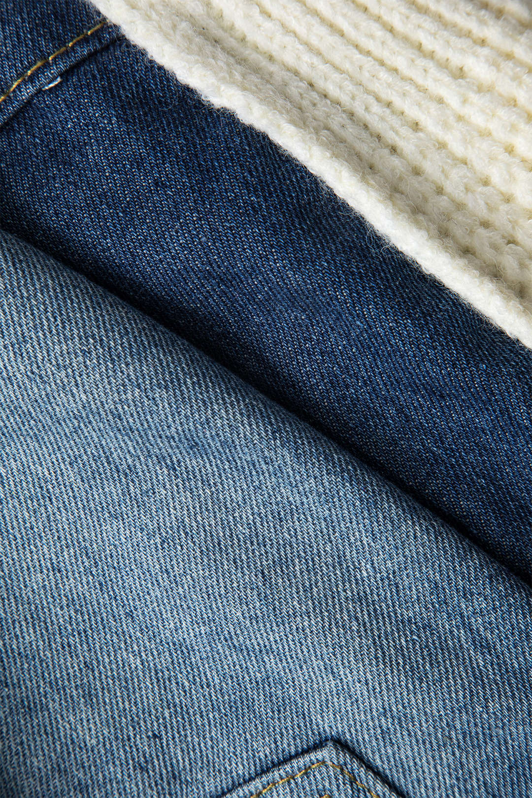 Koyu Siyah Fermuarlı Patchwork Triko Detaylı Hırka