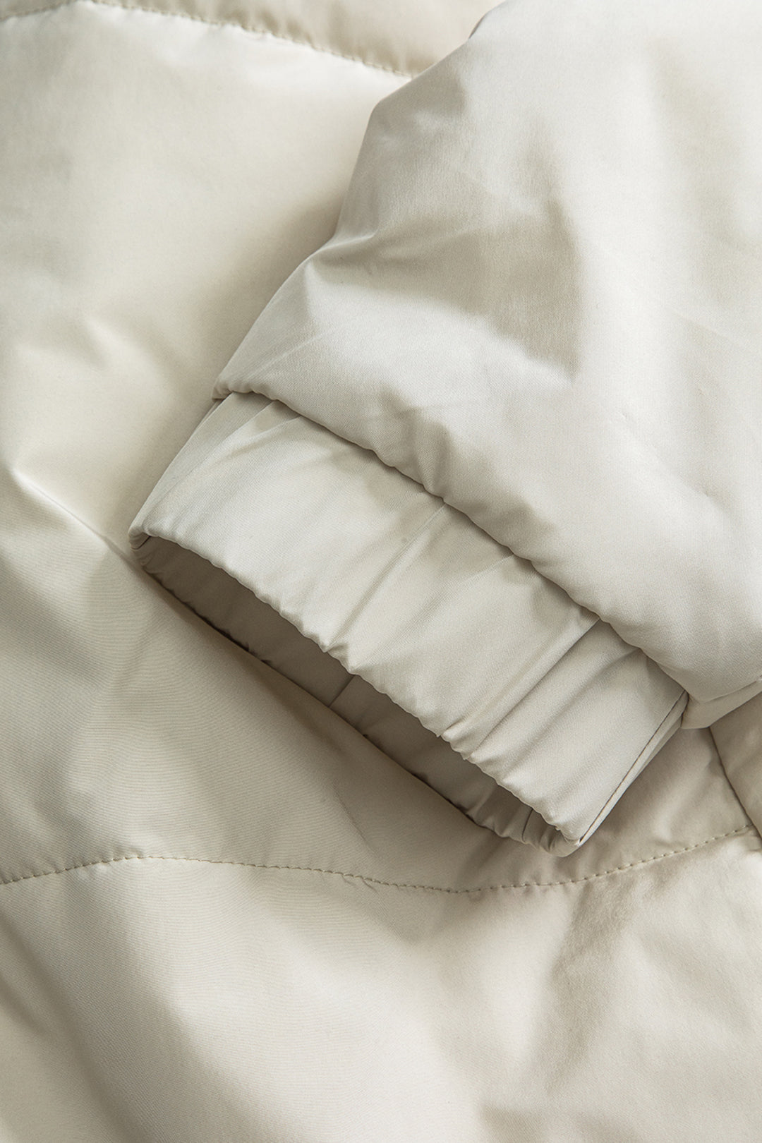 Gri Kemerli Polyester Şişme Kaplama Detaylandırılmış Kaban