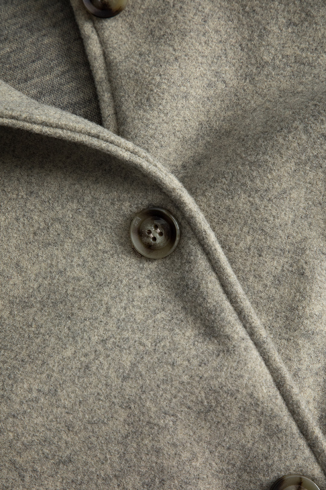 Siyah Parlak Düğmeli Cepli Polyester Elastane Ceket
