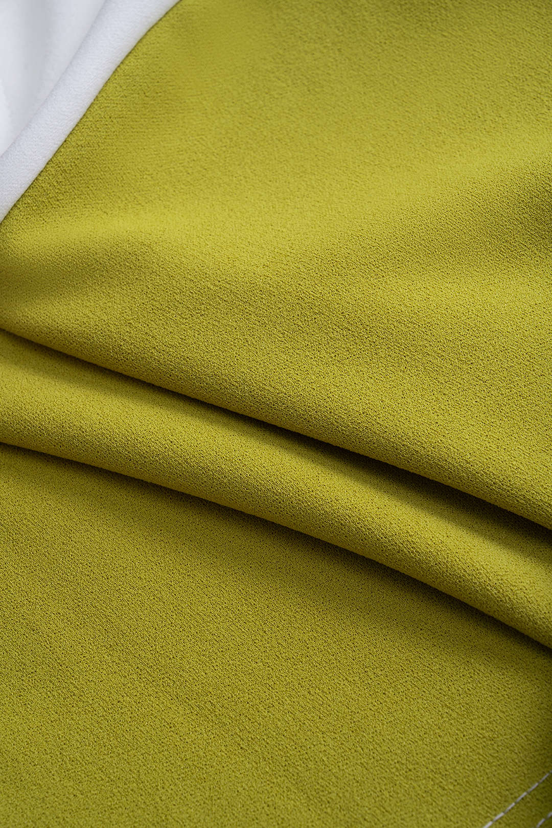 V Yaka Patchwork Atlet