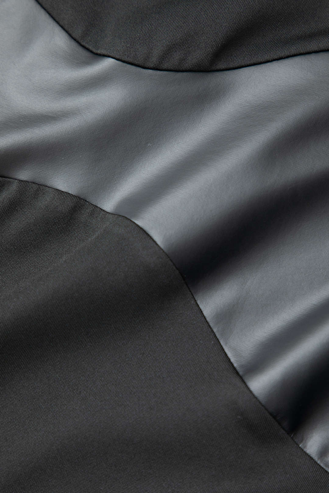 Suni Deri Panel Detaylı Uzun Kollu Mock Yaka Bodysuit