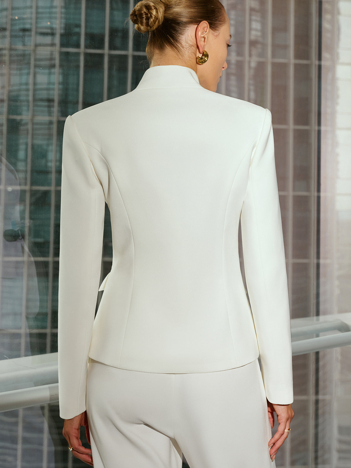 Siyah Tokalı Stand Yaka PolyesterElastaneKarışımlı Blazer