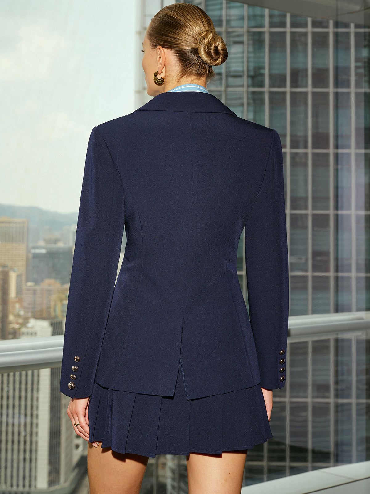 Gümüş Metal Düğmeli Uzun Kollu Blazer