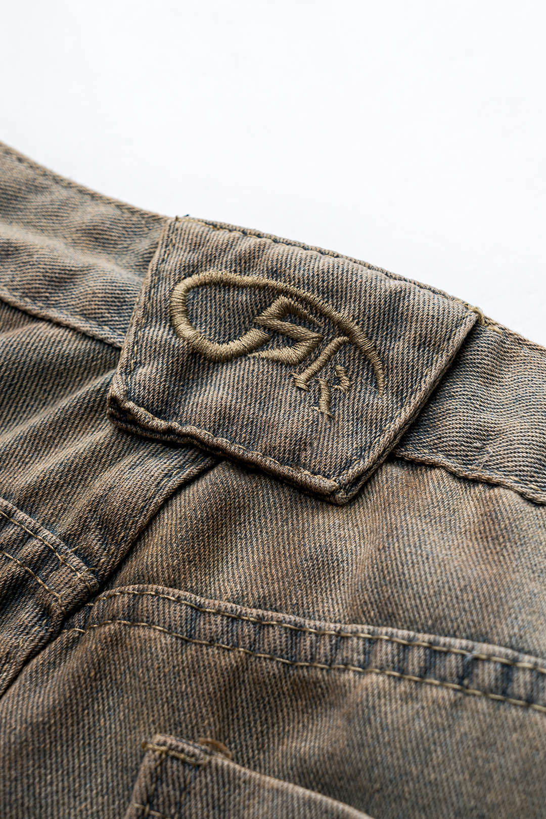 Koyu Lacivert Yenilikçi Yırtmaçlı Desenli Denim Jeans