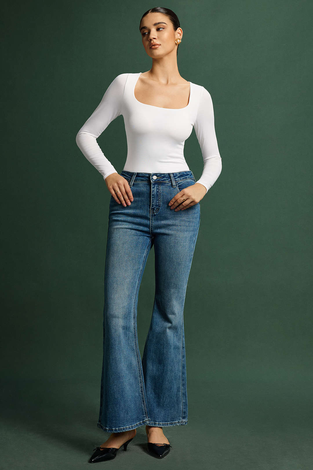 Düz Renkli Kare Yaka Uzun Kollu Bodysuit Şık Tasarım