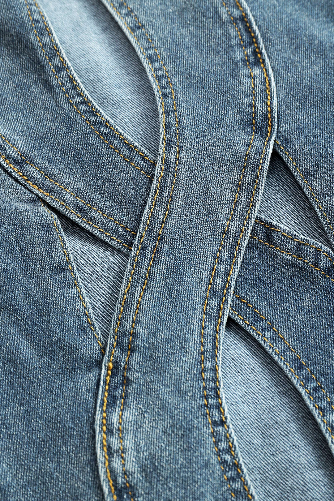 Denim Kesik Düz Paça Jeanler
