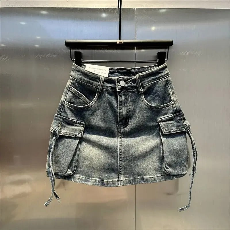 Fısıldayan Mini Etek